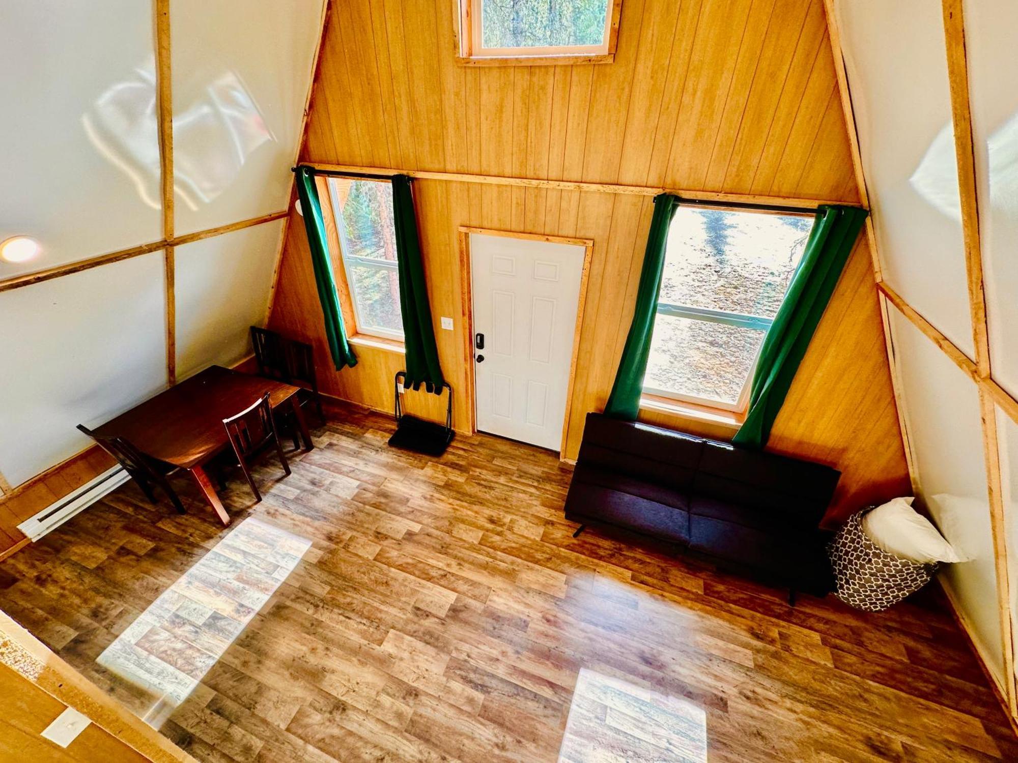 Roberts Lodge トック 部屋 写真
